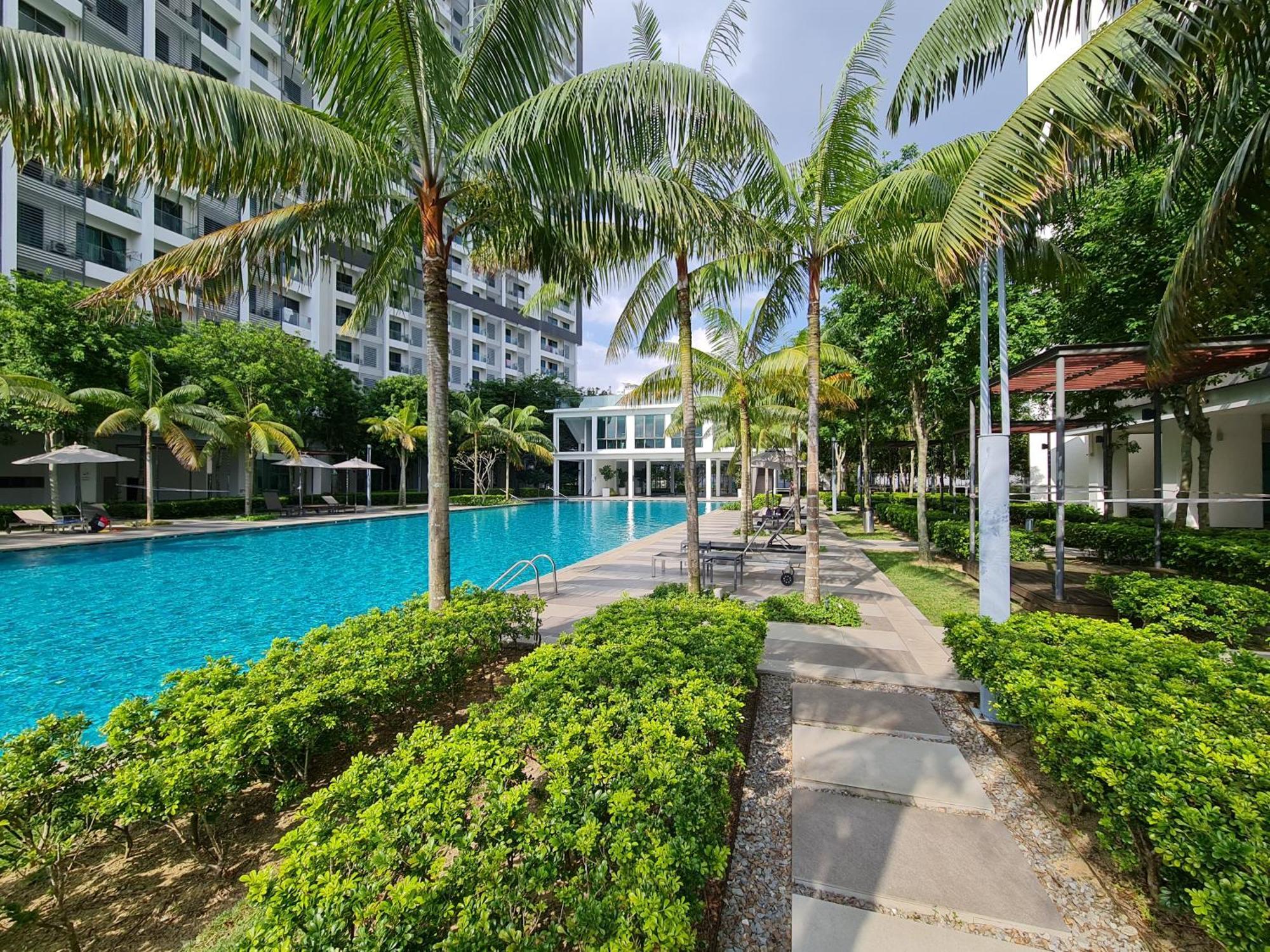 Retreat At Cybersquare Apartment ไซเบอร์จายา ภายนอก รูปภาพ