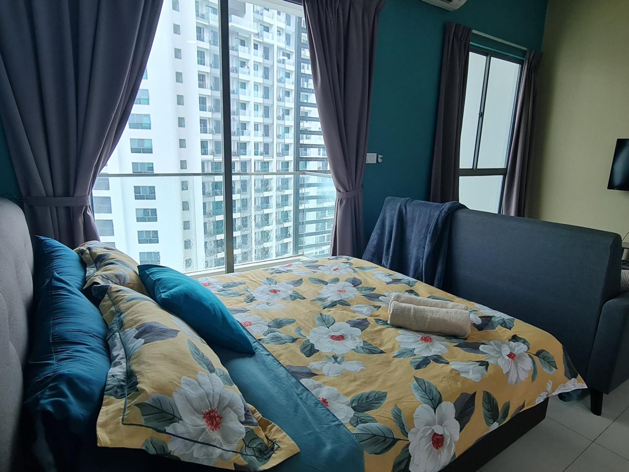 Retreat At Cybersquare Apartment ไซเบอร์จายา ภายนอก รูปภาพ