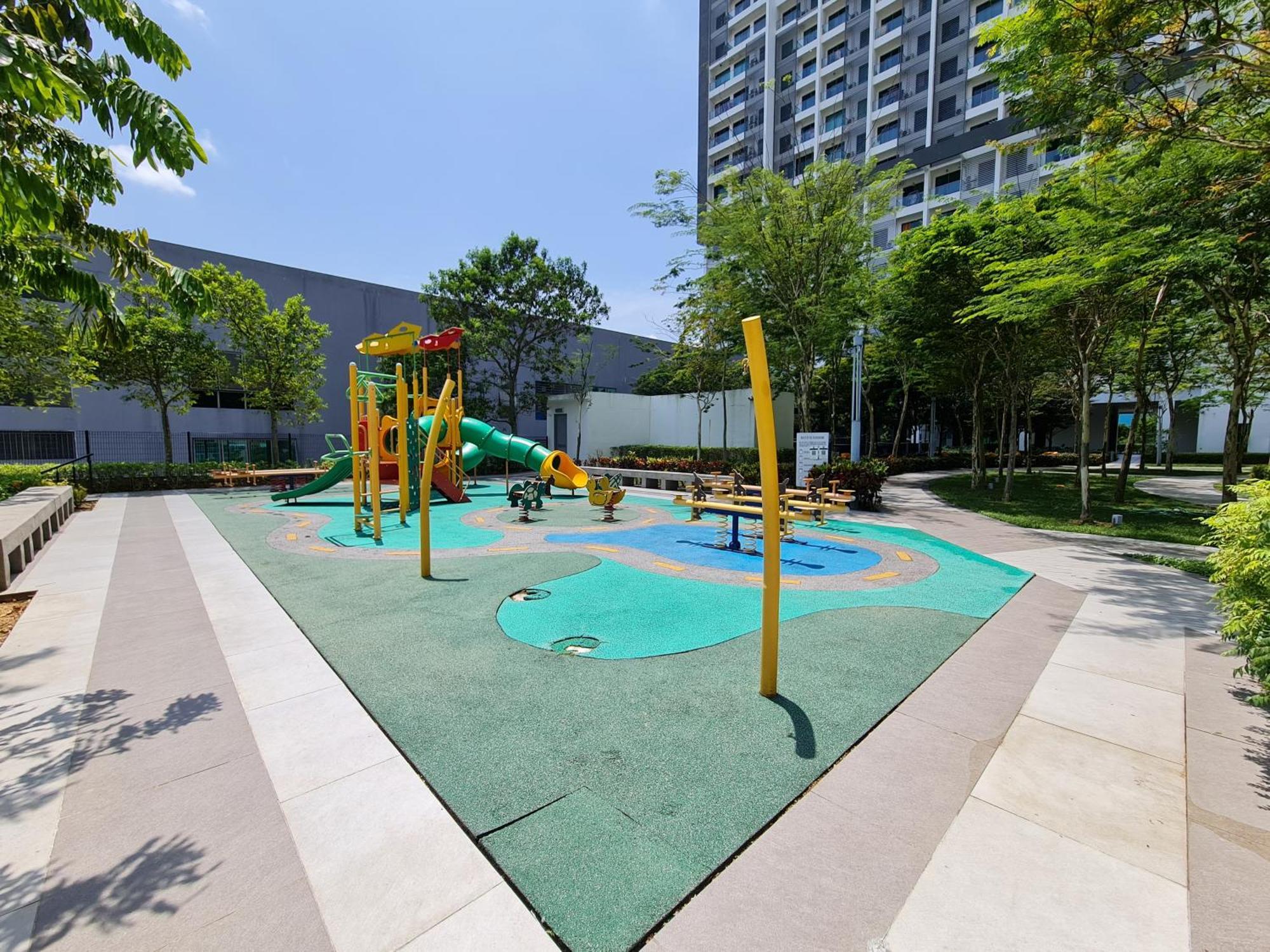 Retreat At Cybersquare Apartment ไซเบอร์จายา ภายนอก รูปภาพ